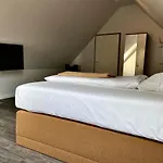 Residenz Отель